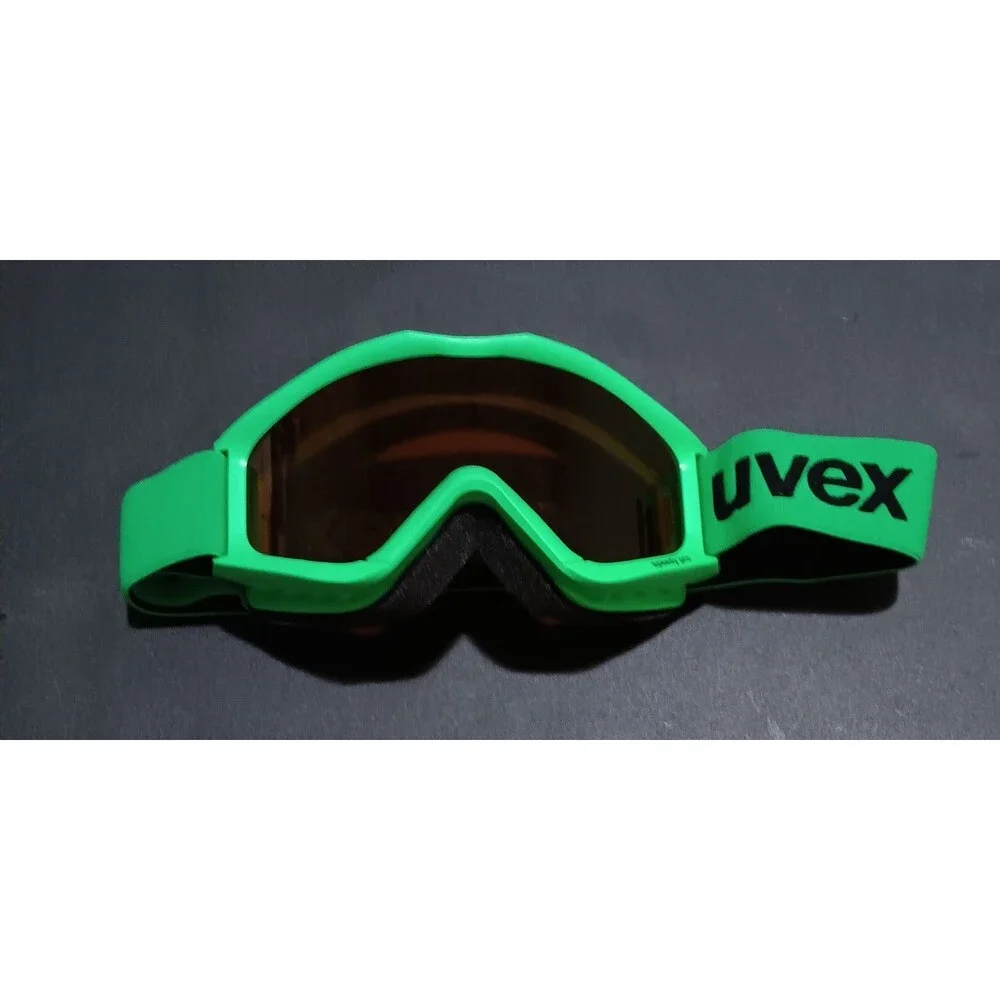 Kids skirt goggles